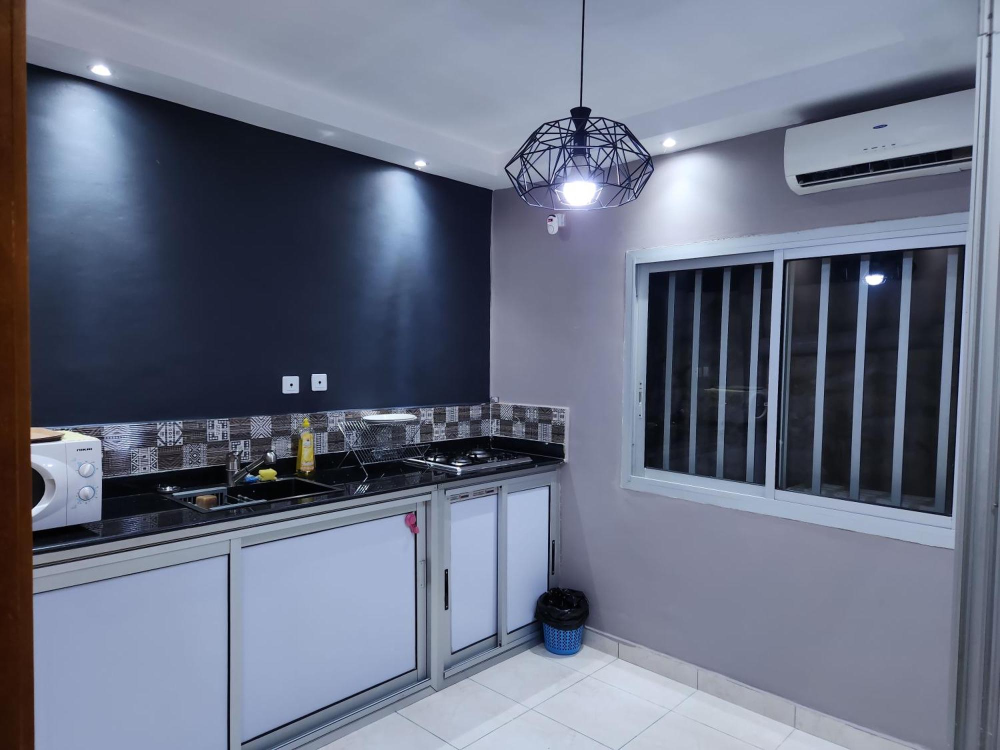 Meuble 1Ch 2E Ch Dispo Avec Un Supplement E1D Apartman Douala Kültér fotó