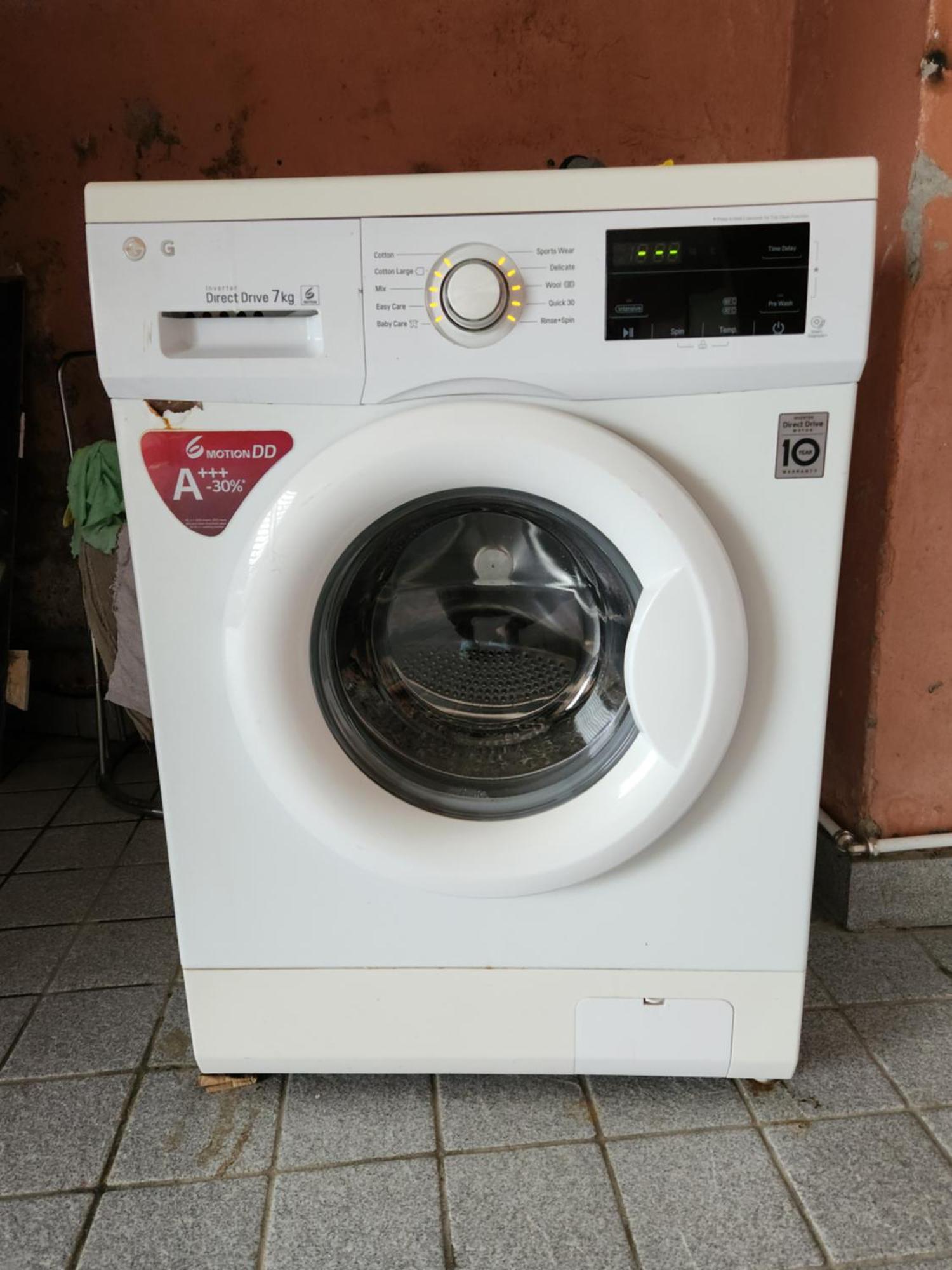 Meuble 1Ch 2E Ch Dispo Avec Un Supplement E1D Apartman Douala Szoba fotó